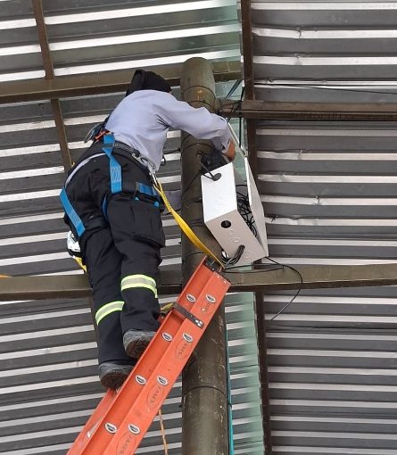 Trabajo en altura con equipo de protección