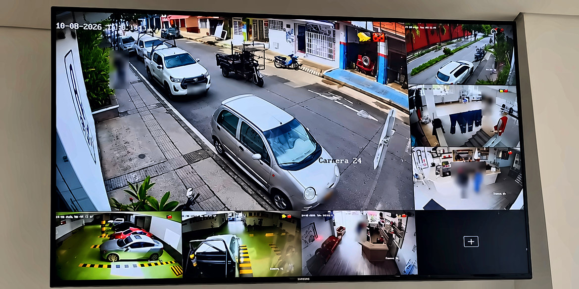 Centro de monitoreo de videovigilancia en sede corporativa